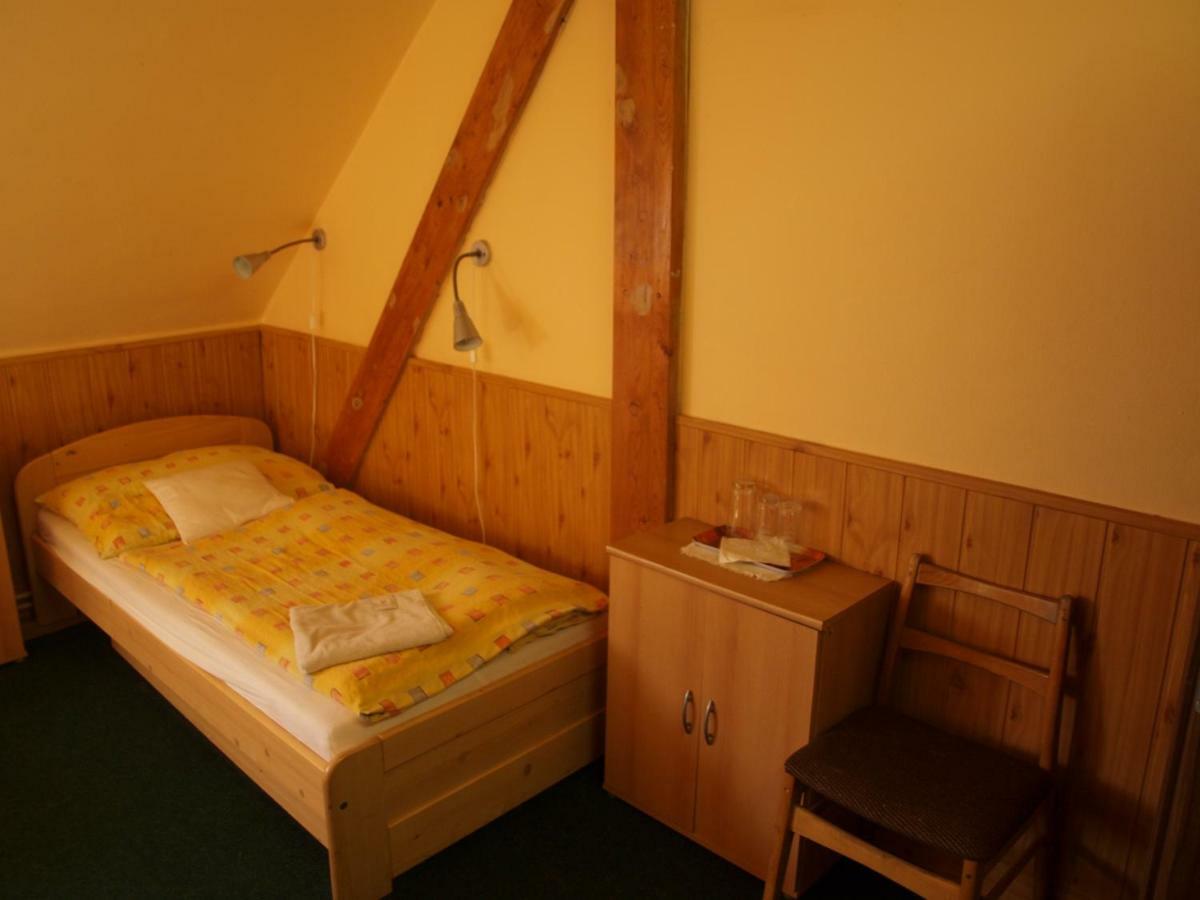 Hotel Kormoran Zlenice Quarto foto